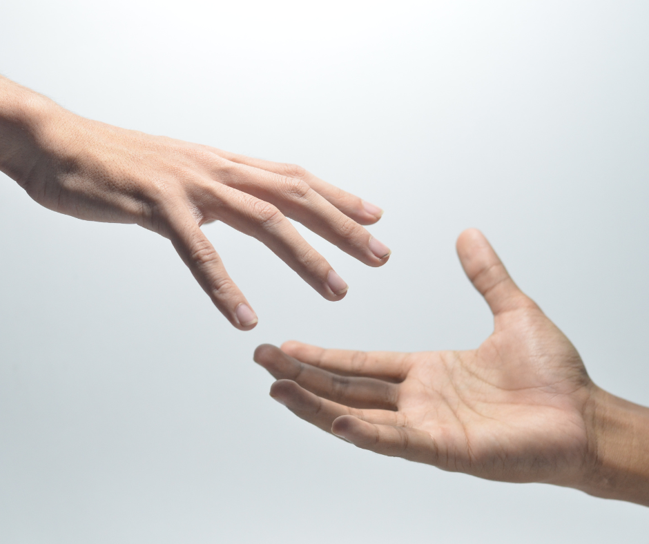 Két ember kezet fog